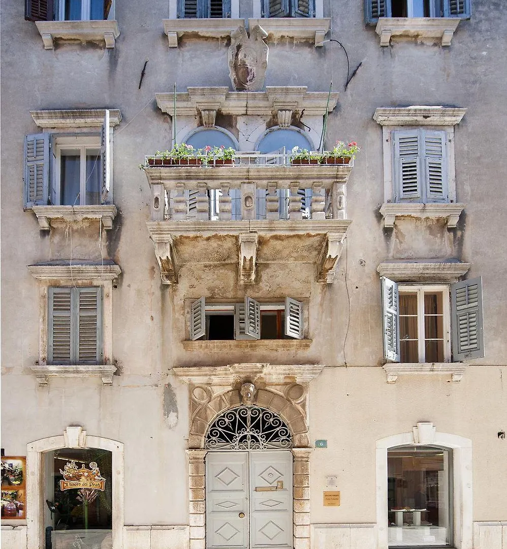 Idyllisches Apartment Direkt In Der Altstadt Von Rovinj, 5 Minuten Zum Strand 0*, Rovinj