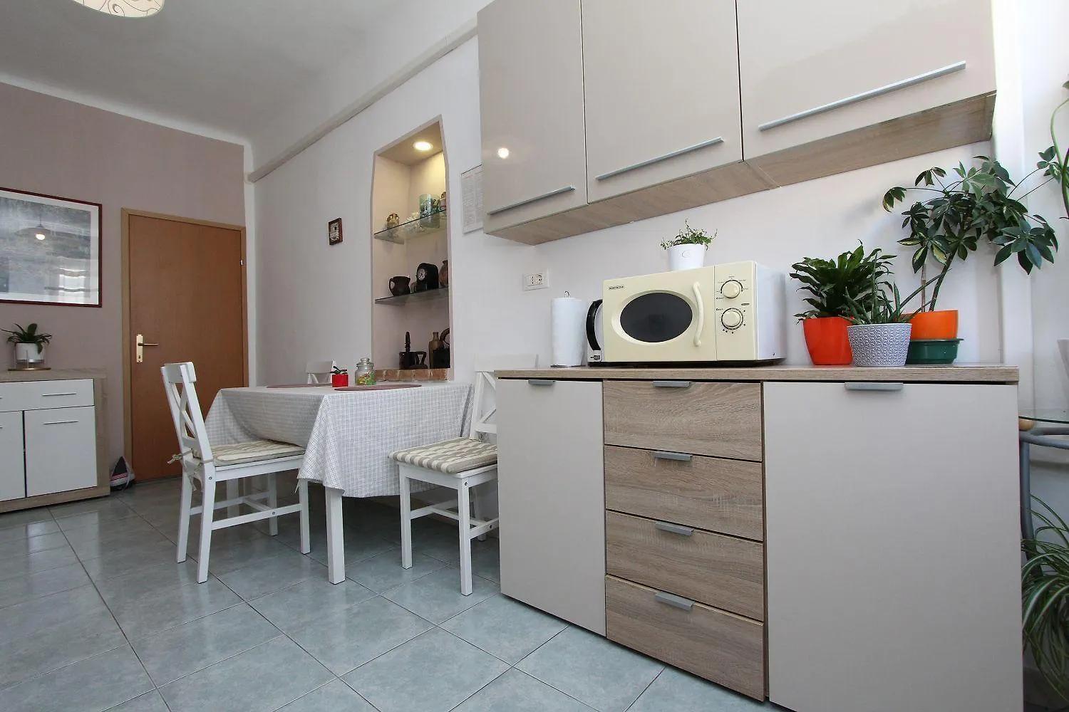 Idyllisches Apartment Direkt In Der Altstadt Von Rovinj, 5 Minuten Zum Strand